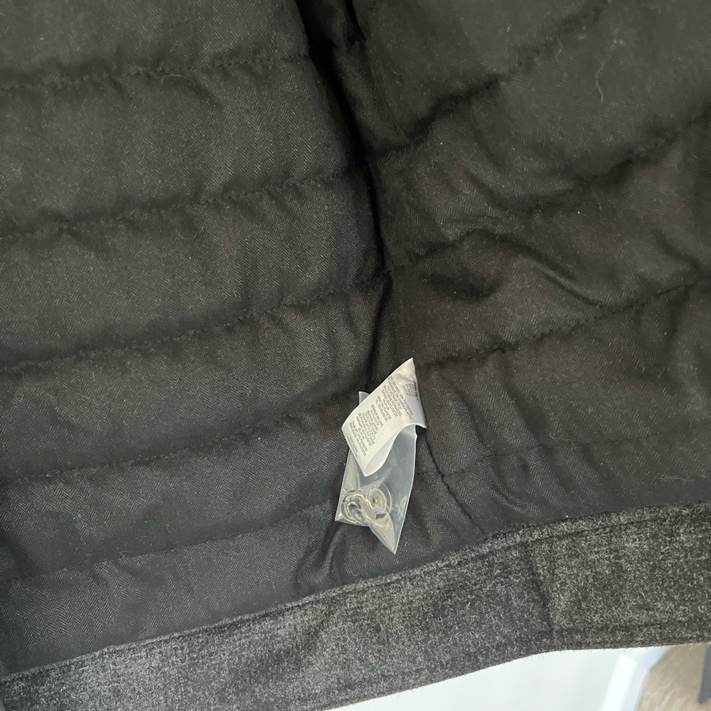 Men's Gray Jacket - image 4